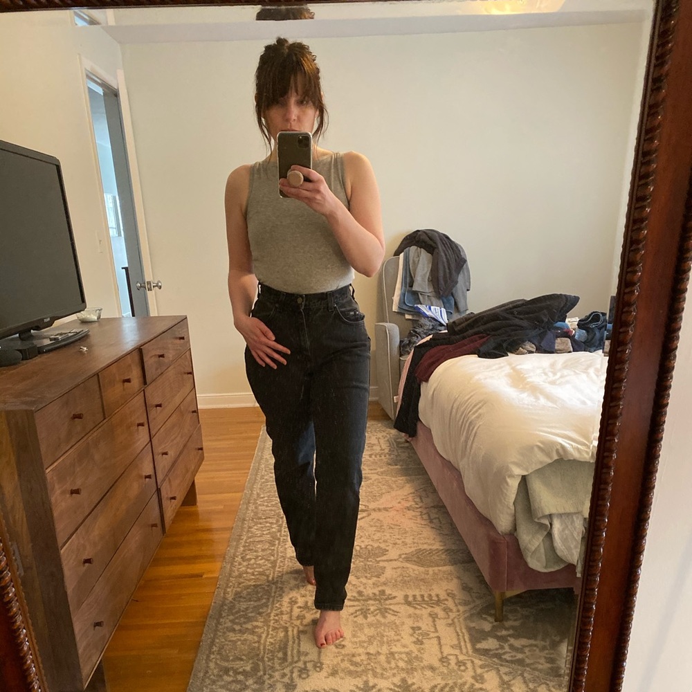 SOLD Glorious high waisted curvy Lee denim sz 6
